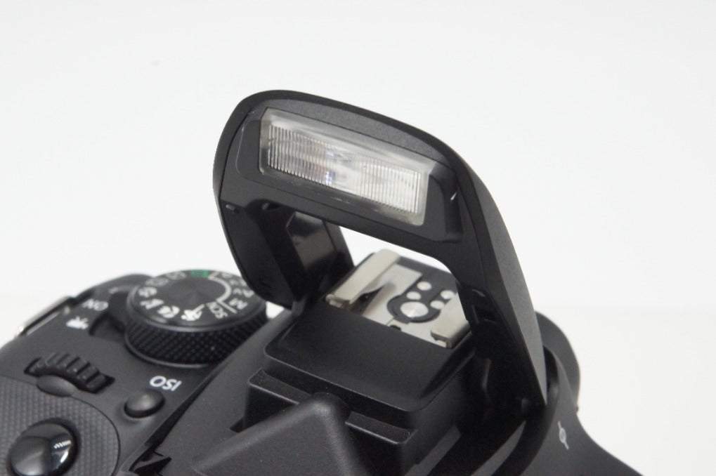 美品 Canon キヤノン EOS Kiss X7 ボディ + EF-S 18-55mm IS STM レンズキット デジタル一眼レフカメラ 260730ac