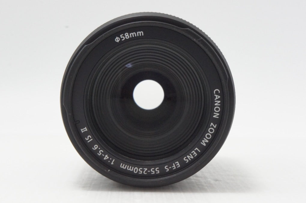 美品 Canon キヤノン EF-S 55-250mm F4-5.6 IS II APS-C ズームレンズ 260730ad