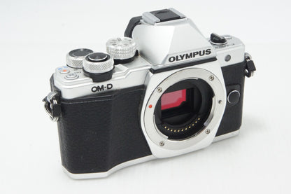 OLYMPUS オリンパス OM-D E-M10 Mark II ボディ ミラーレス一眼カメラ シルバー 260730ag