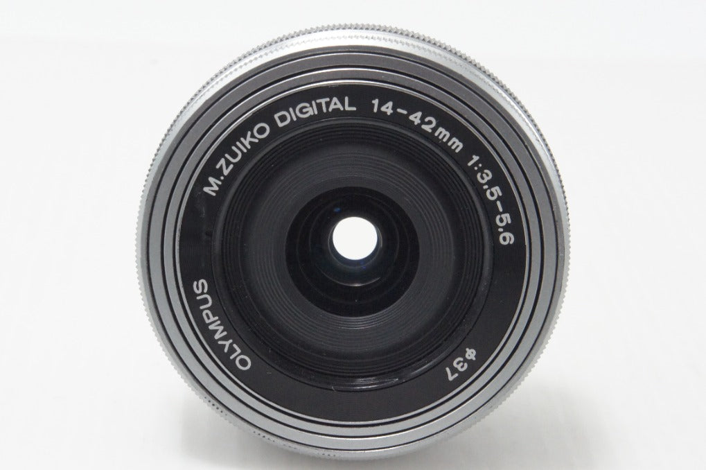 美品 OLYMPUS M.ZUIKO DIGITAL ED 14-42mm F3.5-5.6 EZ マイクロフォーサーズ ズームレンズ シルバー 260730ah