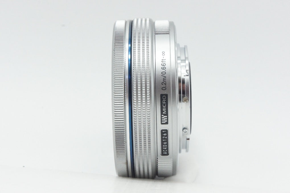 美品 OLYMPUS M.ZUIKO DIGITAL ED 14-42mm F3.5-5.6 EZ マイクロフォーサーズ ズームレンズ シルバー 260730ah
