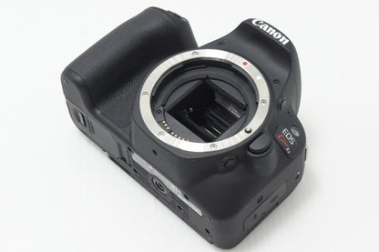 美品 Canon キヤノン EOS Kiss X9 ボディ + EF-S 18-55mm IS STM レンズキット デジタル一眼レフカメラ 260730ak