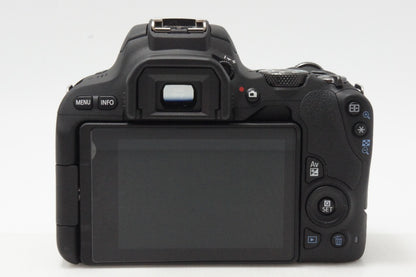 美品 Canon キヤノン EOS Kiss X9 ボディ + EF-S 18-55mm IS STM レンズキット デジタル一眼レフカメラ 260730ak