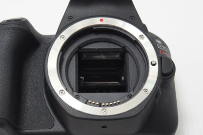 美品 Canon キヤノン EOS Kiss X9 ボディ + EF-S 18-55mm IS STM レンズキット デジタル一眼レフカメラ 260730ak