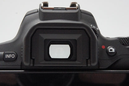 美品 Canon キヤノン EOS Kiss X9 ボディ + EF-S 18-55mm IS STM レンズキット デジタル一眼レフカメラ 260730ak