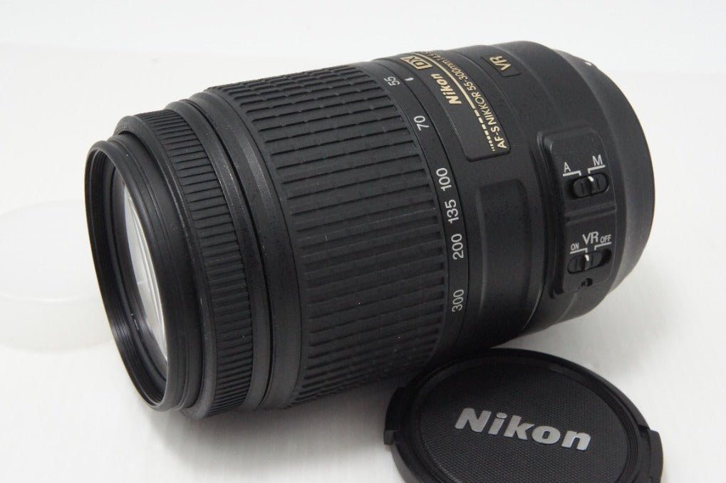美品 Nikon ニコン AF-S DX NIKKOR 55-300mm F4.5-5.6G ED VR Fマウント ズームレンズ APS-C フード付 260730f