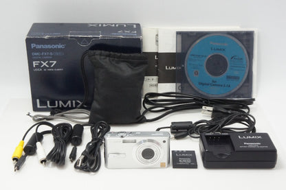 良品 Panasonic パナソニック LUMIX DMC-FX7 コンパクトデジタルカメラ シルキーシルバー 元箱付 260730q