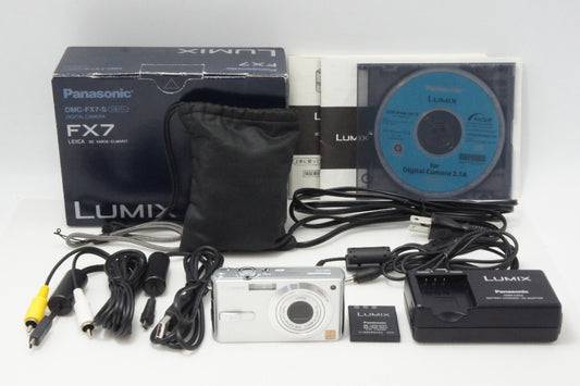 良品 Panasonic パナソニック LUMIX DMC-FX7 コンパクトデジタルカメラ シルキーシルバー 元箱付 260730q