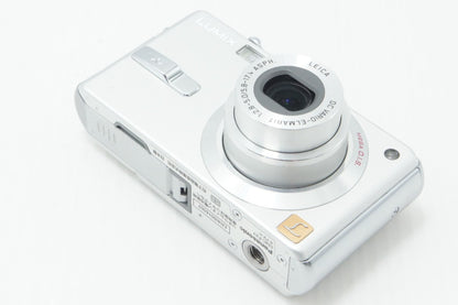 良品 Panasonic パナソニック LUMIX DMC-FX7 コンパクトデジタルカメラ シルキーシルバー 元箱付 260730q