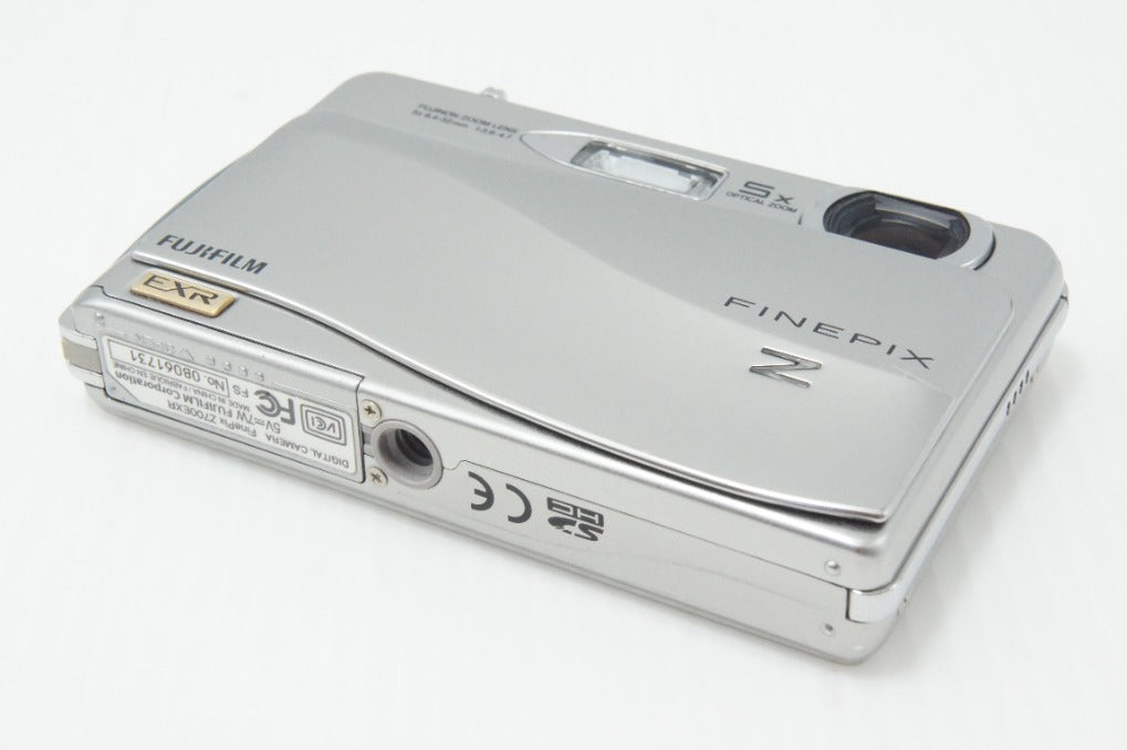 良品 FUJIFILM フジフィルム FinePix Z700EXR コンパクトデジタルカメラ シルバー 260730r