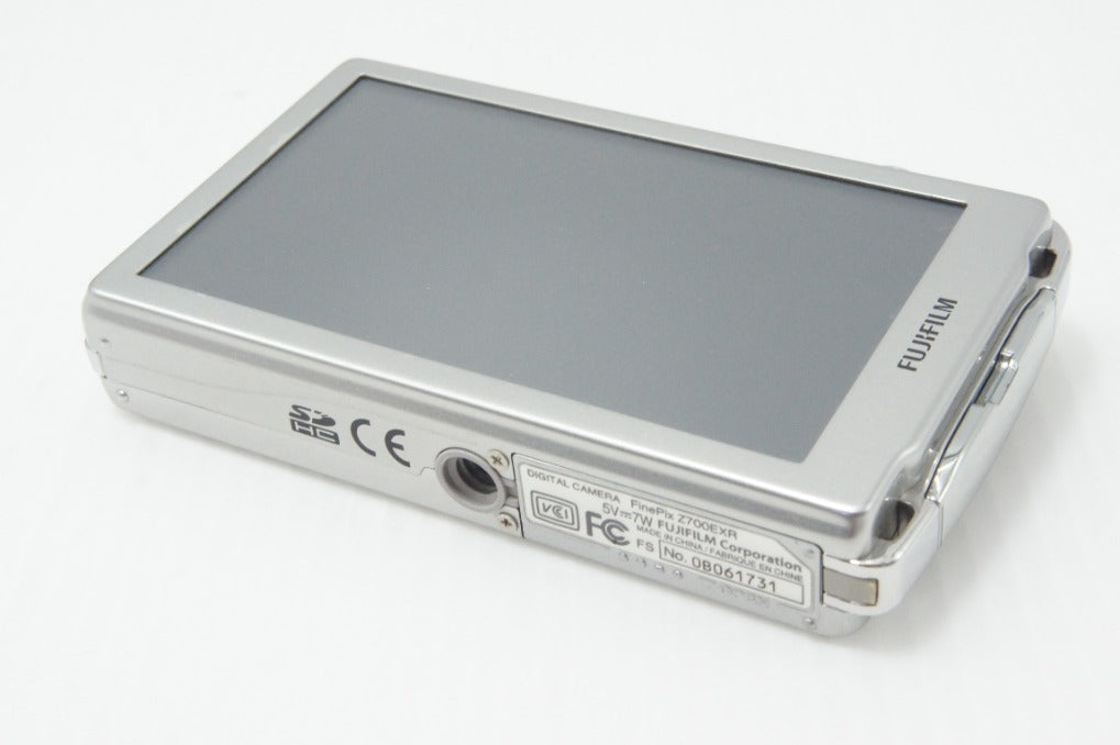 良品 FUJIFILM フジフィルム FinePix Z700EXR コンパクトデジタルカメラ シルバー 260730r