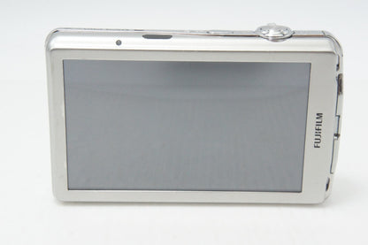 良品 FUJIFILM フジフィルム FinePix Z700EXR コンパクトデジタルカメラ シルバー 260730r