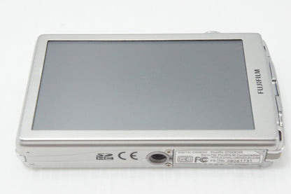 良品 FUJIFILM フジフィルム FinePix Z700EXR コンパクトデジタルカメラ シルバー 260730r