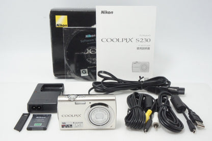 Nikon ニコン COOLPIX S230 コンパクトデジタルカメラ ソリッドシルバー 元箱付 260807c
