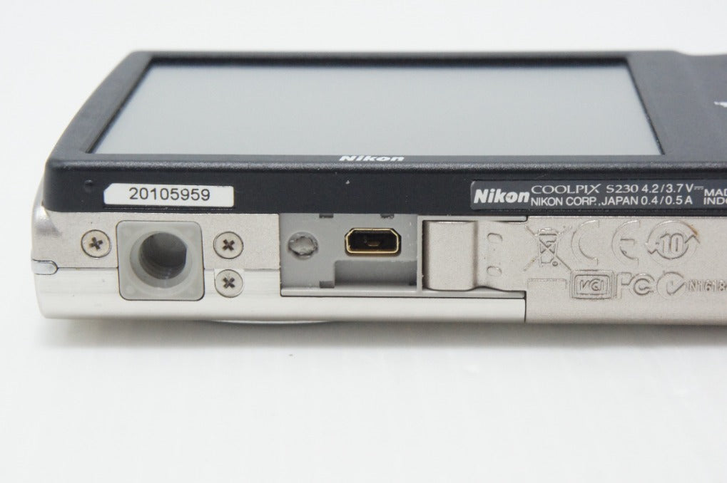 Nikon ニコン COOLPIX S230 コンパクトデジタルカメラ ソリッドシルバー 元箱付 260807c