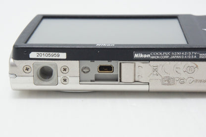 Nikon ニコン COOLPIX S230 コンパクトデジタルカメラ ソリッドシルバー 元箱付 260807c