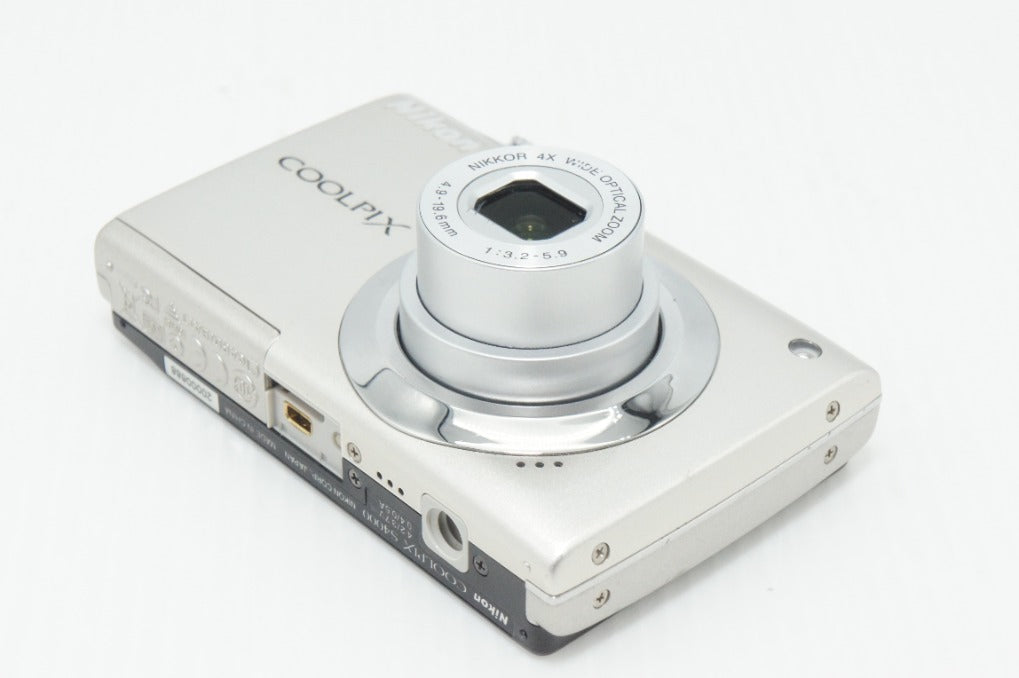 良品 Nikon ニコン COOLPIX S4000 コンパクトデジタルカメラ シャイニーシルバー 260810c