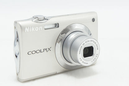 良品 Nikon ニコン COOLPIX S4000 コンパクトデジタルカメラ シャイニーシルバー 260810c