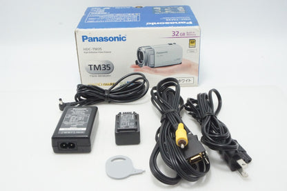 良品 Panasonic パナソニック HDC-TM35 デジタルビデオカメラ ホワイト 元箱付 260811l