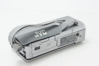 JVC ケンウッド Everio GZ-V590 デジタルビデオカメラ シルバー ポーチ付 260817a