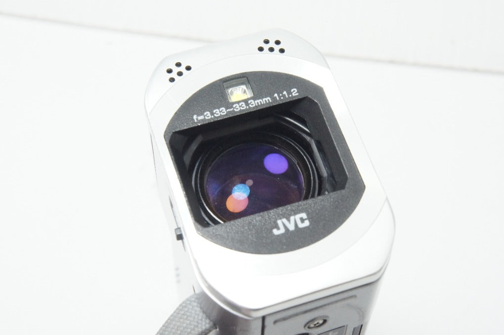 JVC ケンウッド Everio GZ-V590 デジタルビデオカメラ シルバー ポーチ付 260817a