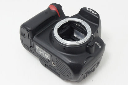 美品 Nikon ニコン D5000 ボディ デジタル一眼レフカメラ 260817b
