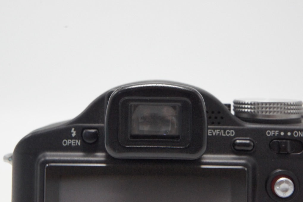 良品 Panasonic パナソニック LUMIX DMC-FZ8 デジタルカメラ ブラック 260818c