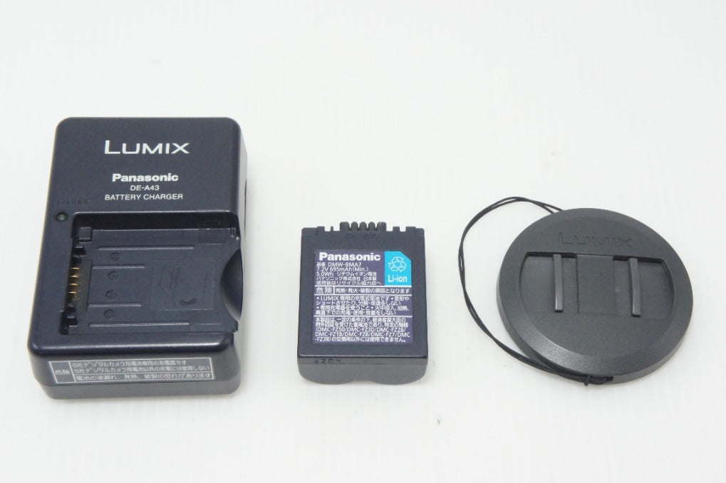 良品 Panasonic パナソニック LUMIX DMC-FZ8 デジタルカメラ ブラック 260818c