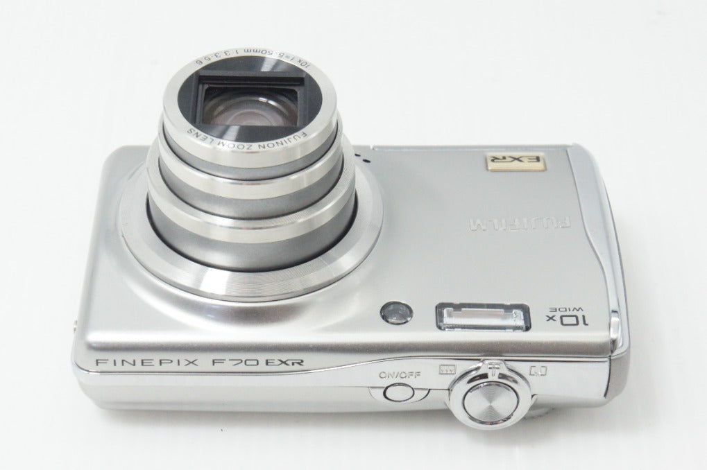 良品 FUJIFILM フジフィルム FinePix F70EXR コンパクトデジタルカメラ シルバー 260820ka