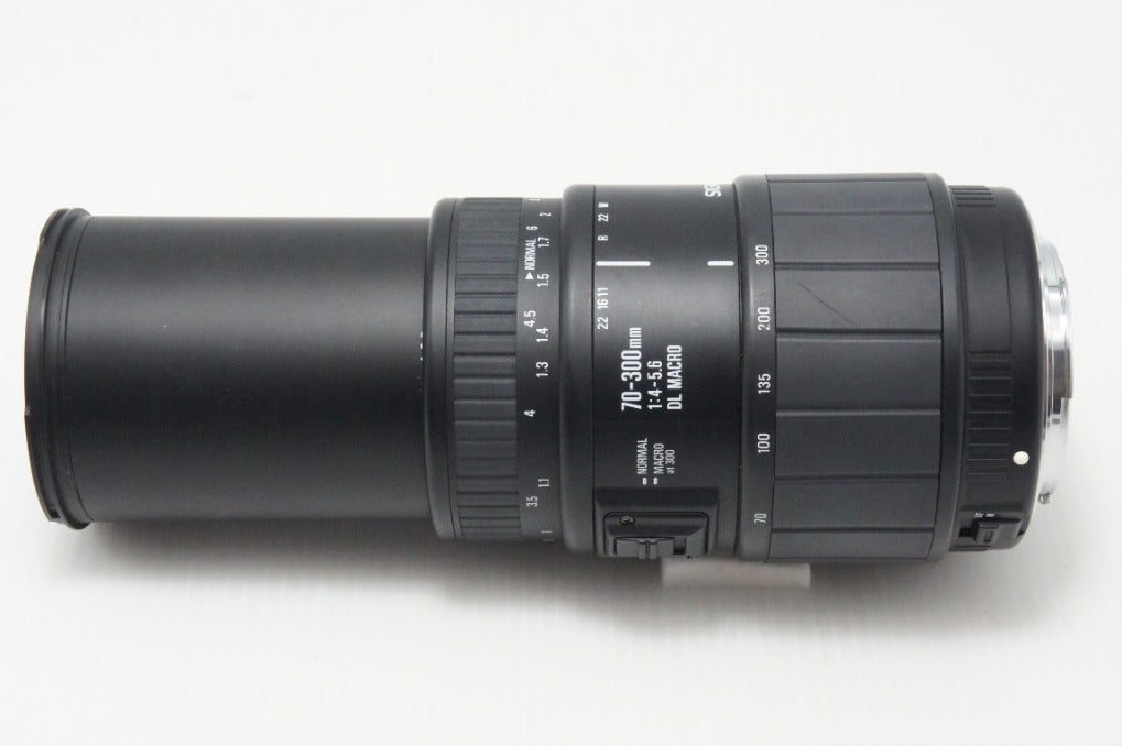 SIGMA シグマ AF 70-300mm F4-5.6 DL MACRO Canon キヤノン EFマウント ズームレンズ フード付 260825b