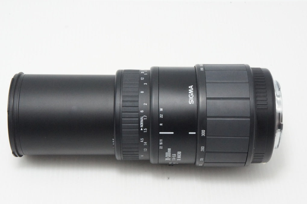 SIGMA シグマ AF 70-300mm F4-5.6 DL MACRO Canon キヤノン EFマウント ズームレンズ フード付 260825b