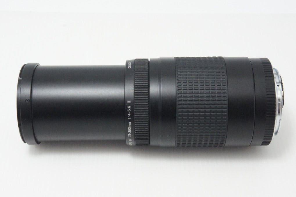 良品 Canon キヤノン EF 75-300mm F4-5.6 II フルサイズ ズームレンズ 260828f