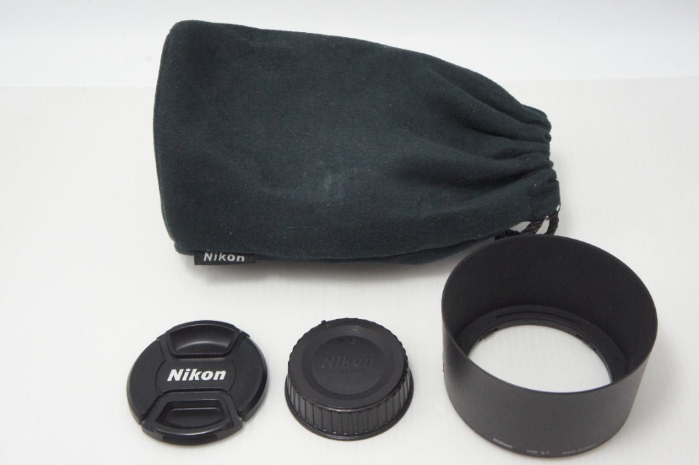 美品 Nikon ニコン AF-S DX NIKKOR 55-300mm F4.5-5.6G ED VR Fマウント ズームレンズ ブラック フード ポーチ付 260831a