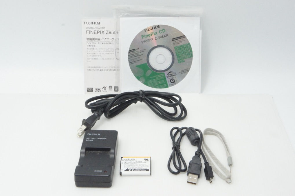 良品 FUJIFILM フジフィルム FinePix Z950EXR コンパクトデジタル