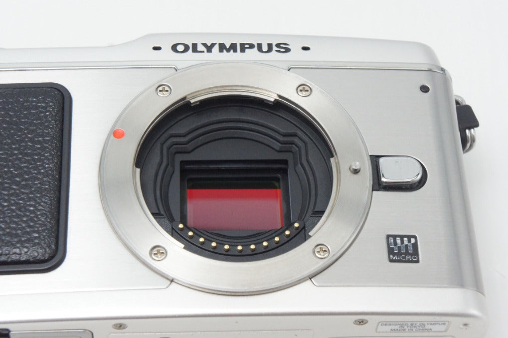 OLYMPUS オリンパス PEN E-P1 ボディ ミラーレス一眼カメラ シルバー 260831x