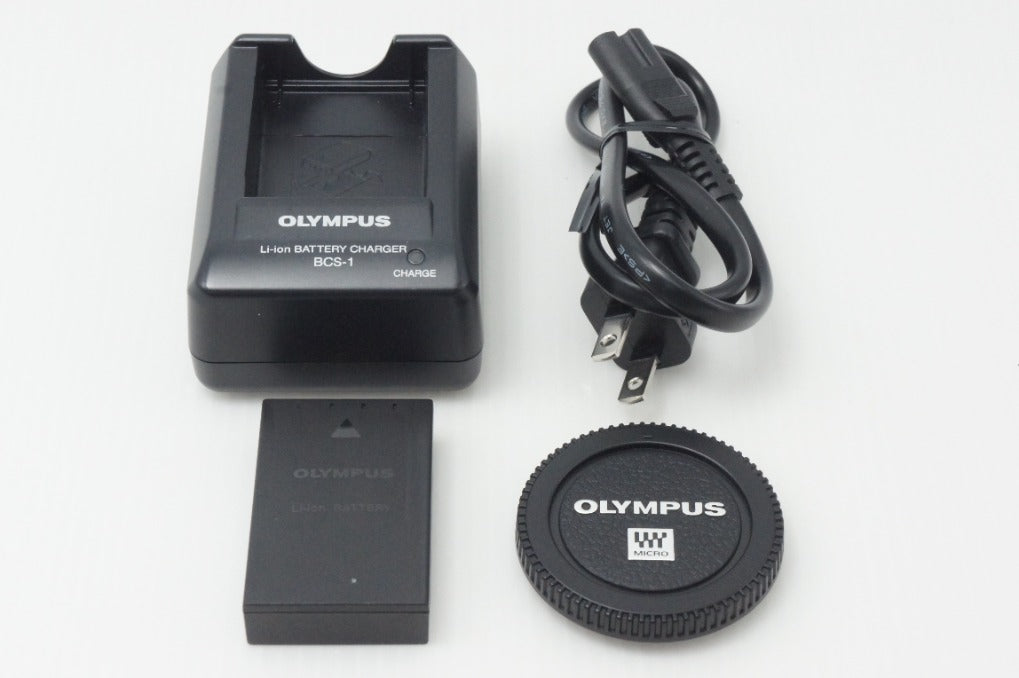 OLYMPUS オリンパス PEN E-P1 ボディ ミラーレス一眼カメラ シルバー 260831x