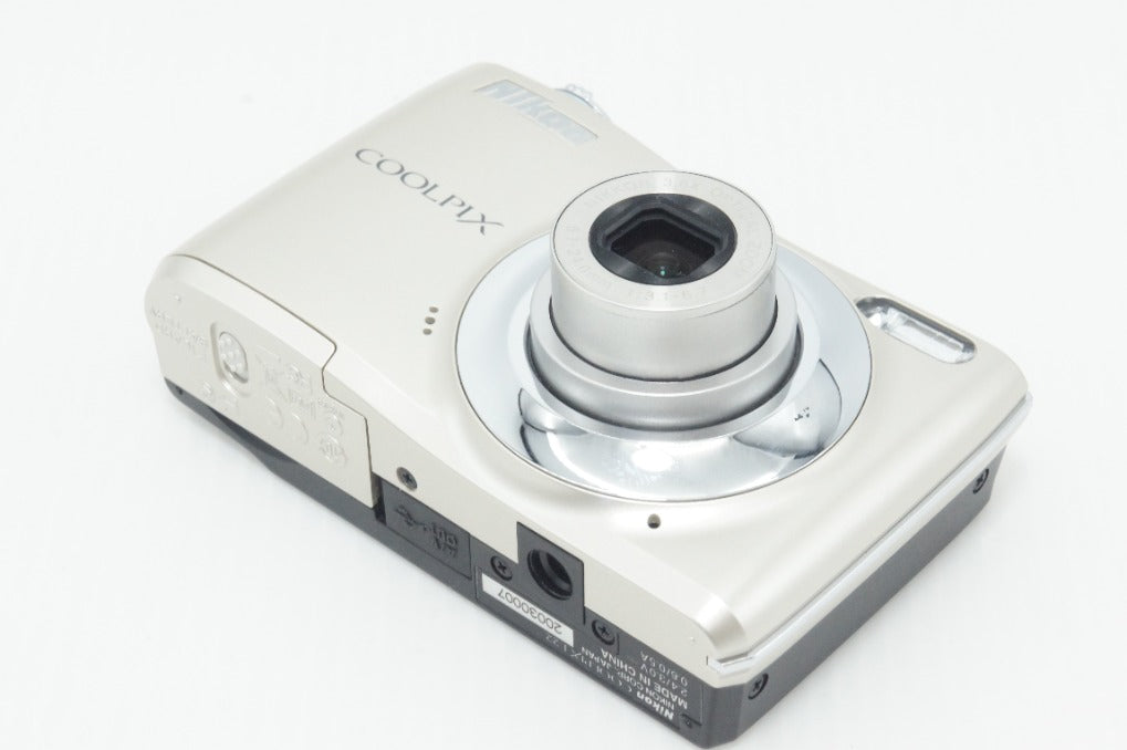 良品 Nikon ニコン COOLPIX L22 コンパクトデジタルカメラ シルバー 260903h