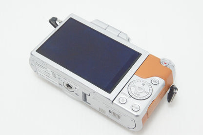 良品 Panasonic パナソニック LUMIX DMC-GF7 ボディ ミラーレス一眼カメラ ブラウン 260903j