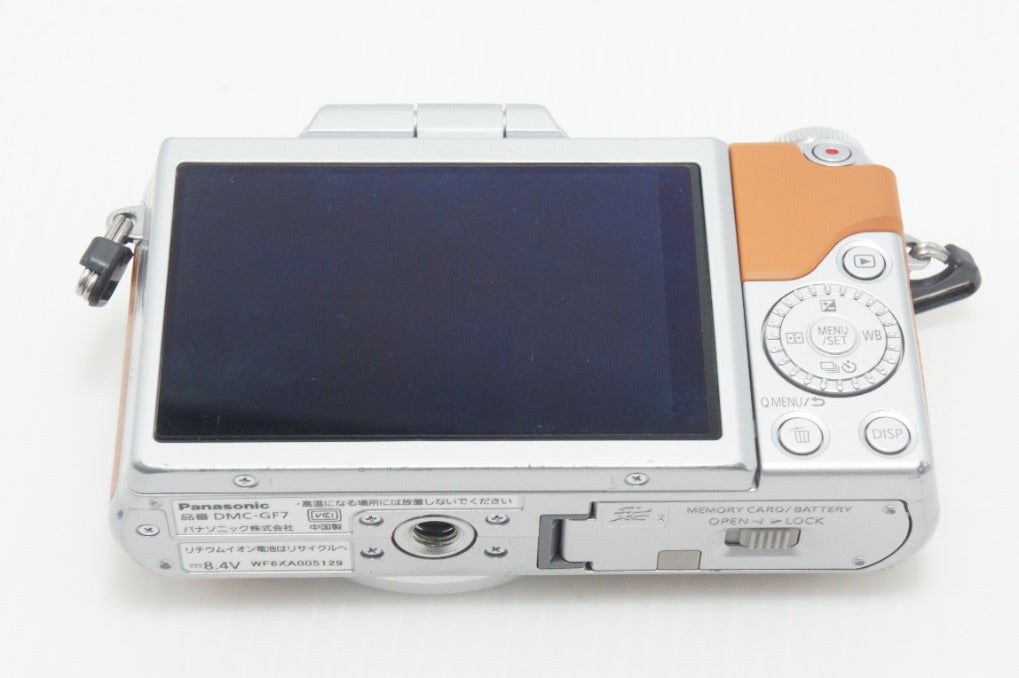 良品 Panasonic パナソニック LUMIX DMC-GF7 ボディ ミラーレス一眼