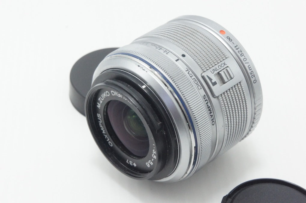 OLYMPUS オリンパス M.ZUIKO DIGITAL 14-42mm F3.5-5.6 II R シルバー マイクロフォーサーズ ズームレンズ 260903r