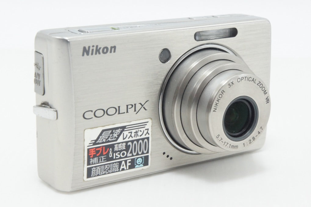 Nikon ニコン COOLPIX S500 コンパクトデジタルカメラ シルバー ケース付 260907e