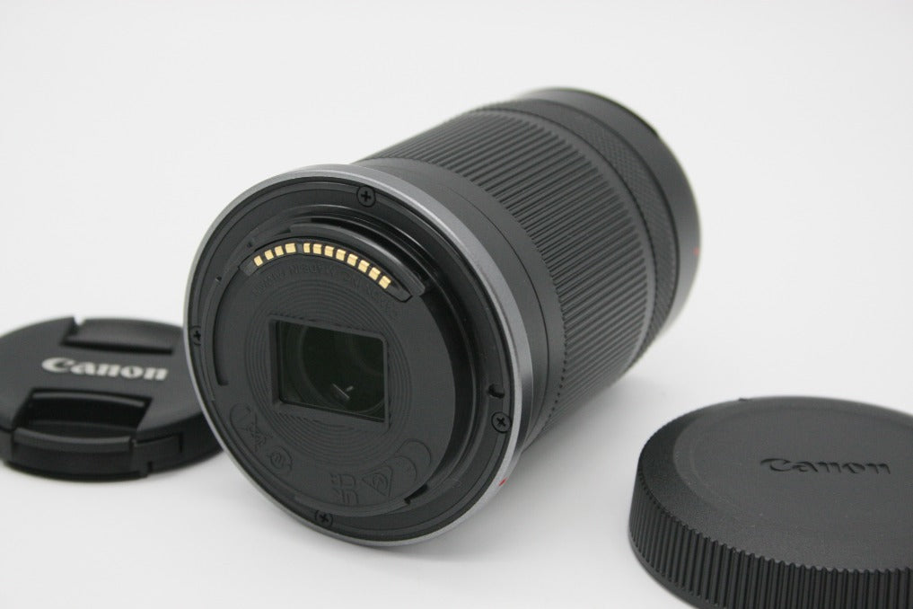 美品 Canon キヤノン RF-S 55-210mm F5-7.1 IS STM RFマウント APS-C ズームレンズ 260911p
