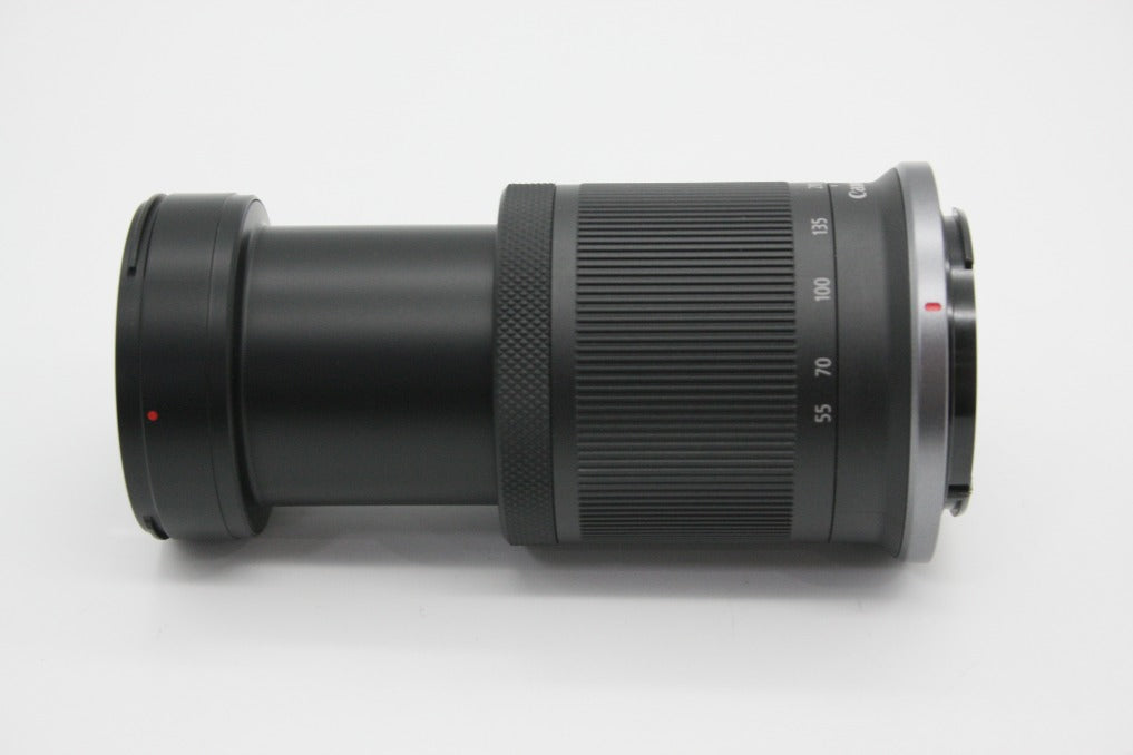 美品 Canon キヤノン RF-S 55-210mm F5-7.1 IS STM RFマウント APS-C ズームレンズ 260911p