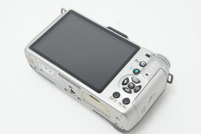 PENTAX ペンタックス Q10 ズームレンズキット 標準ズーム 02 STANDARD ZOOM ミラーレス一眼カメラ シルバー 260916a