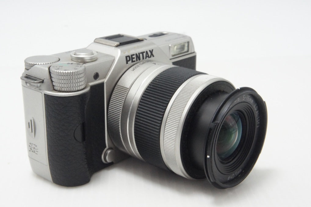 PENTAX ペンタックス Q10 ズームレンズキット 標準ズーム 02 STANDARD ZOOM ミラーレス一眼カメラ シルバー 260916a