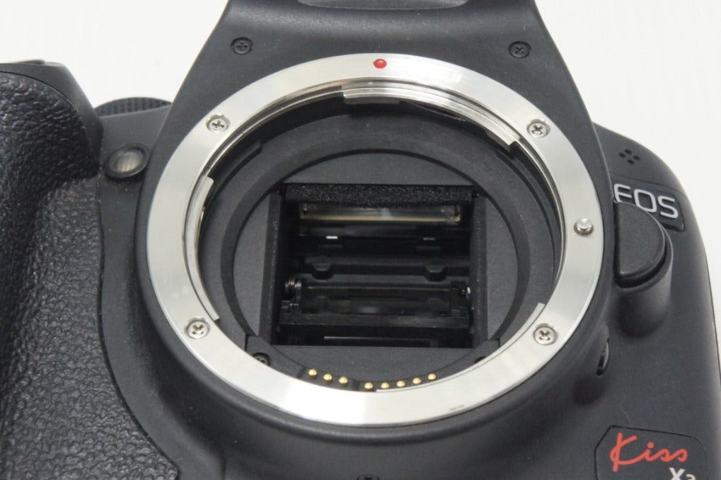 Canon キヤノン EOS Kiss X3 レンズキット (EF-S 18-55mm F3.5-5.6 IS) デジタル一眼レフカメラ フード付 260930h