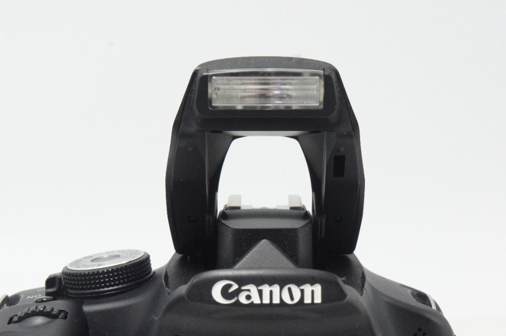 Canon キヤノン EOS Kiss X3 レンズキット (EF-S 18-55mm F3.5-5.6 IS) デジタル一眼レフカメラ フード付 260930h