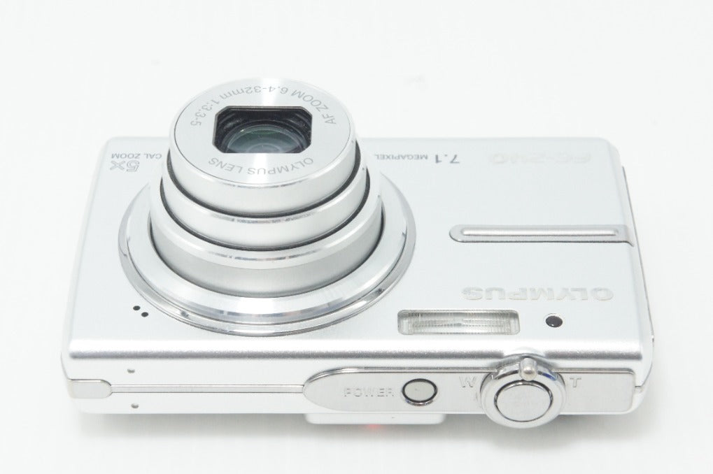 美品 OLYMPUS オリンパス CAMEDIA FE-240 コンパクトデジタルカメラ シルバー 元箱付 261001a