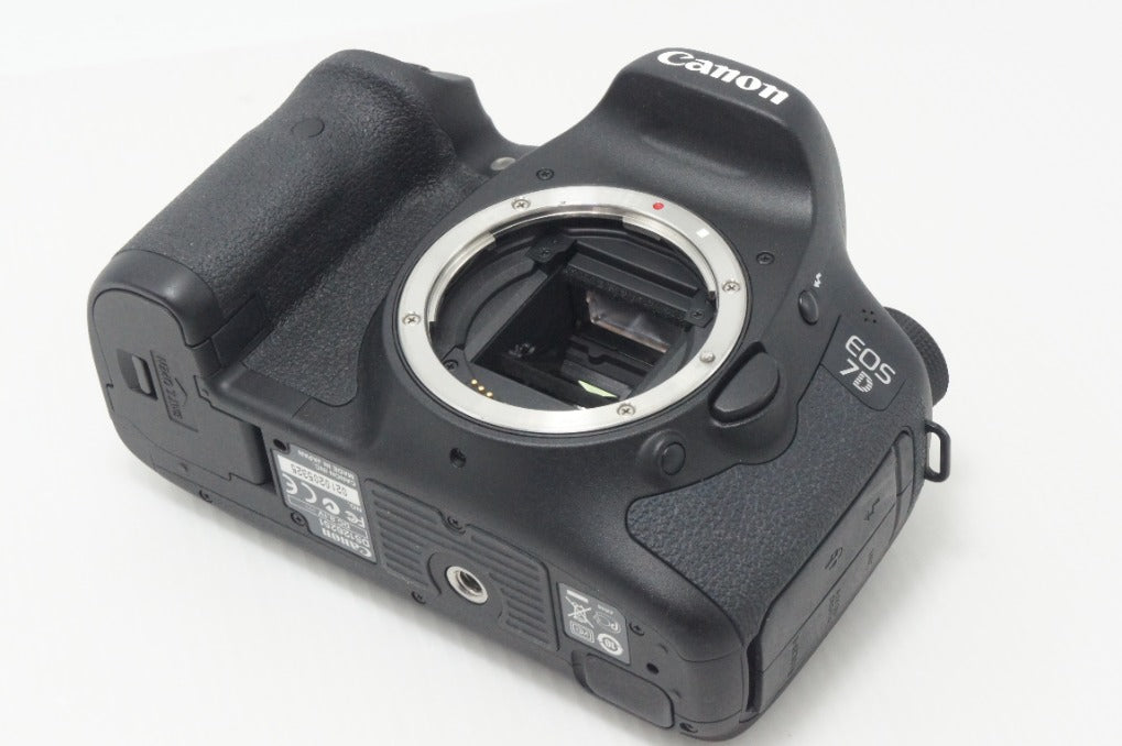Canon キヤノン EOS 7D ボディ デジタル一眼レフカメラ 261005i