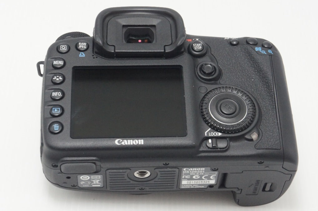 Canon キヤノン EOS 7D ボディ デジタル一眼レフカメラ 261005i